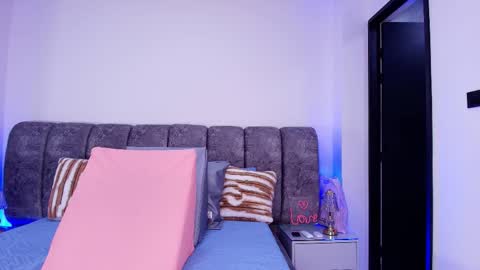 Debora  online show from 11/27/25, 11:56