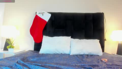 Snapshot of sweerbilly2 chatting on 12/10/24, 06:44 sweerbilly2 online show from 12/10/24, 06:44