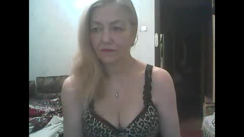 Snapshot of sweet4blonde67 chatting on 01/08/25, 07:13 sweet4blonde67 online show from 01/08/25, 07:13