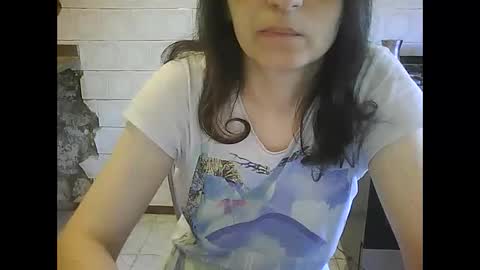Snapshot of sweet4y0u chatting on 06/11/26, 10:24 sweet4y0u online show from 06/11/26, 10:24