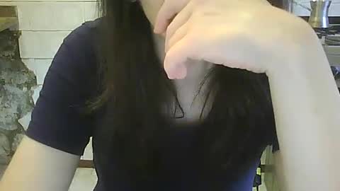 Snapshot of sweet4y0u chatting on 06/18/26, 05:28 sweet4y0u online show from 06/18/26, 05:28