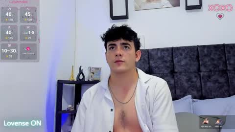 Snapshot of sweet__jeremy chatting on 03/29/26, 03:28 Jeremy online show from 03/29/26, 03:28