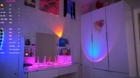 kitty online show from 05/11/26, 03:07