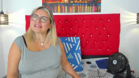 Carolina online show from 11/23/25, 05:02