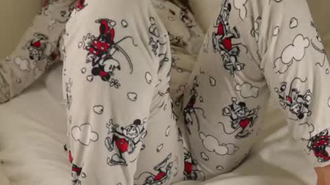 Snapshot of sweet_adelee chatting on 04/28/26, 09:36 free online show from 04/28/26, 09:36