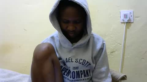 Silvia online show from 12/02/25, 08:08