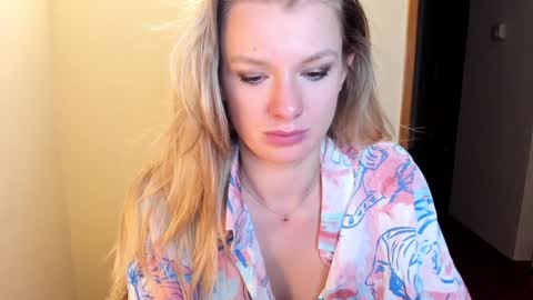 Snapshot of sweet_angel_a chatting on 01/13/25, 11:06 Ann - your sweet girl online show from 01/13/25, 11:06