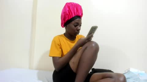 Snapshot of sweet_arya1 chatting on 07/17/26, 07:41 sweet_arya1 online show from 07/17/26, 07:41