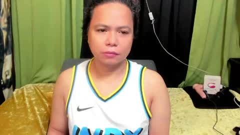 Snapshot of sweet_asiants_4u chatting on 05/19/26, 01:00 izza izzasweet online show from 05/19/26, 01:00