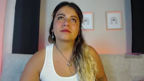 Bella Valery online show from 03/29/26, 10:21