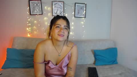 Bella Valery online show from 04/12/26, 08:58