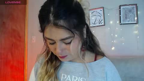 Bella Valery online show from 05/04/26, 09:22