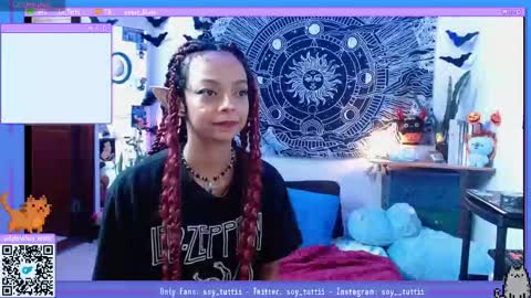 Snapshot of sweet_bluee chatting on 10/12/25, 03:44 Tutti  online show from 10/12/25, 03:44