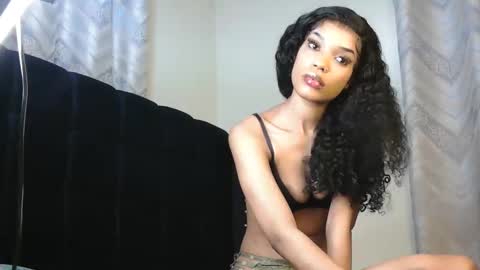 Snapshot of sweet_bobo chatting on 04/20/26, 07:15 Ocean online show from 04/20/26, 07:15