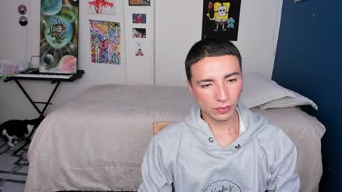 Snapshot of sweet_boys_xx chatting on 12/21/24, 06:09 CristianBrayan PVT OPEN online show from 12/21/24, 06:09