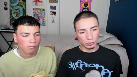 Snapshot of sweet_boys_xx chatting on 01/16/25, 11:15 CristianBrayan PVT OPEN online show from 01/16/25, 11:15
