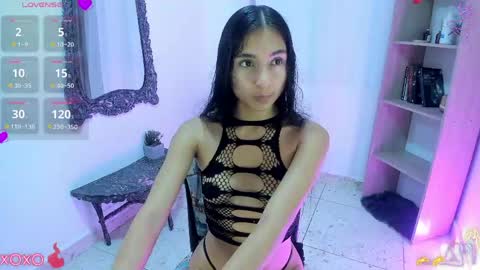 Snapshot of sweet_caandyy chatting on 04/22/26, 08:43 sweet caandyy online show from 04/22/26, 08:43