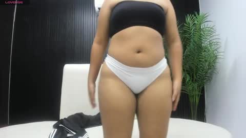 Snapshot of sweet_cake23 chatting on 04/02/26, 03:26 sweet_cake23 online show from 04/02/26, 03:26