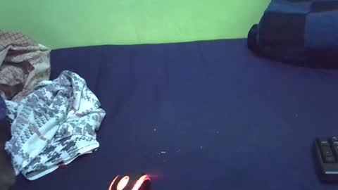 Snapshot of sweet_candie01 chatting on 10/30/25, 02:40 sweet_candie01 online show from 10/30/25, 02:40