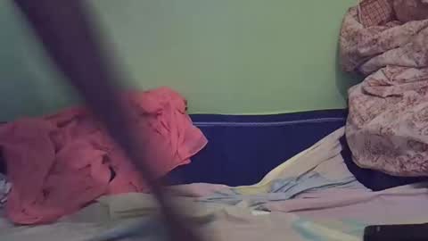 Snapshot of sweet_candie01 chatting on 11/13/25, 02:16 sweet_candie01 online show from 11/13/25, 02:16