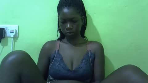 sweet_cherie1 online show from 03/20/26, 02:38
