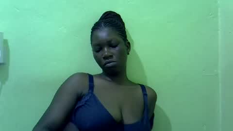 sweet_cherie1 online show from 06/12/26, 06:23