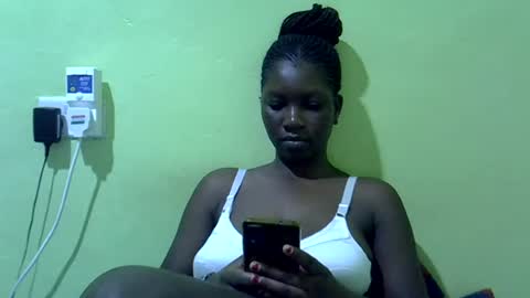 sweet_cherie1 online show from 06/16/26, 06:10
