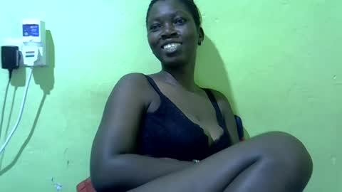 sweet_cherie1 online show from 06/18/26, 04:13
