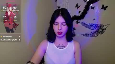Snapshot of sweet_cherryg chatting on 02/06/25, 01:43 Ivy online show from 02/06/25, 01:43