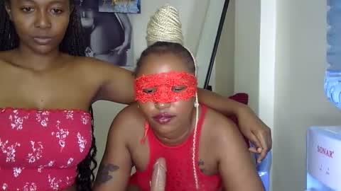 sweet_cindy5 online show from 11/22/25, 02:49