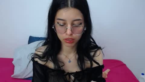 sweet_cloe444 online show from 05/09/26, 03:23