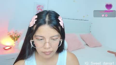 Snapshot of sweet_dania_ chatting on 09/28/25, 02:50 sweet_dania_ online show from 09/28/25, 02:50