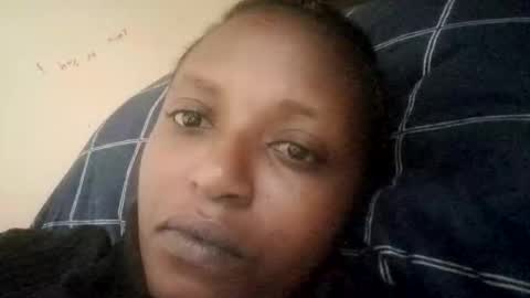 Snapshot of sweet_ebony001 chatting on 04/12/26, 12:32 sweet_ebony001 online show from 04/12/26, 12:32