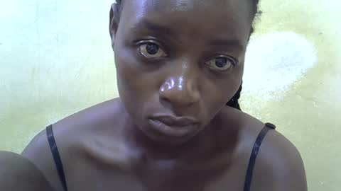 Snapshot of sweet_elena24 chatting on 06/20/26, 07:22 shillah online show from 06/20/26, 07:22