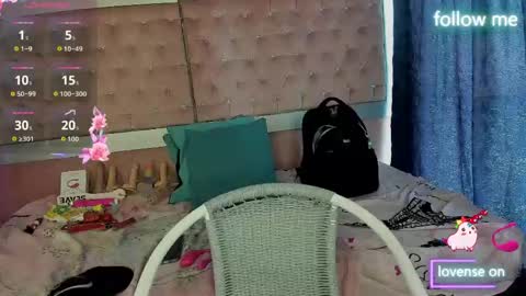  emmili  online show from 05/11/26, 12:44