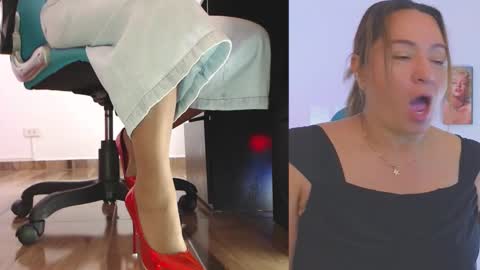 Snapshot of sweet_evans___ chatting on 02/06/26, 02:05 Sweet Evans online show from 02/06/26, 02:05