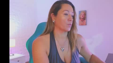 Snapshot of sweet_evans___ chatting on 02/23/26, 12:52 Sweet Evans online show from 02/23/26, 12:52