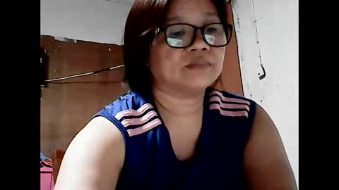 Snapshot of sweet_faye05 chatting on 11/09/25, 11:08 sweet_faye05 online show from 11/09/25, 11:08