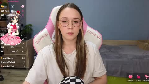 Snapshot of sweet_frosty chatting on 12/18/24, 06:21 Alice online show from 12/18/24, 06:21