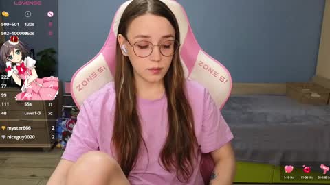 Snapshot of sweet_frosty chatting on 12/20/24, 02:30 Alice online show from 12/20/24, 02:30