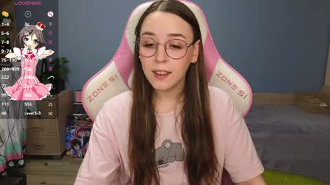 Snapshot of sweet_frosty chatting on 12/28/24, 03:04 Alice online show from 12/28/24, 03:04