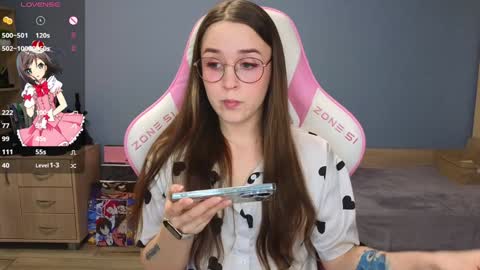 Snapshot of sweet_frosty chatting on 01/06/25, 03:20 Alice online show from 01/06/25, 03:20