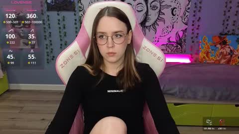 Snapshot of sweet_frosty chatting on 09/30/25, 03:00 Alice online show from 09/30/25, 03:00