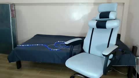 sophia daisy  online show from 02/14/25, 02:07