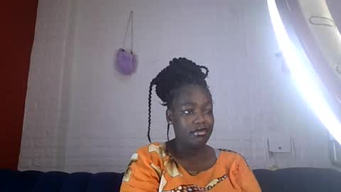 Snapshot of sweet_hennessey chatting on 05/11/26, 04:04 sweet_hennessey online show from 05/11/26, 04:04