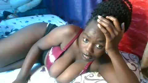 Snapshot of sweet_hennessey chatting on 06/20/26, 09:28 sweet_hennessey online show from 06/20/26, 09:28