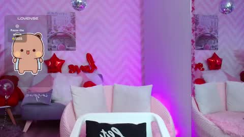 Snapshot of sweet_kaalisa chatting on 02/18/25, 12:49 KAALISA online show from 02/18/25, 12:49