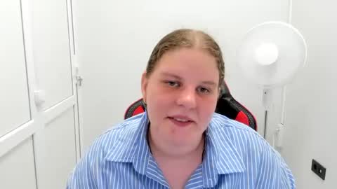 Karla online show from 08/05/26, 03:26