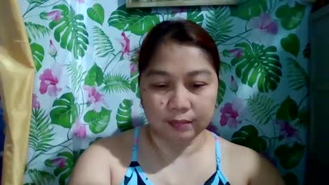 Snapshot of sweet_kayley chatting on 12/19/24, 09:49 sweet_kayley online show from 12/19/24, 09:49