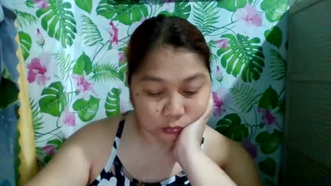 Snapshot of sweet_kayley chatting on 01/04/25, 08:28 sweet_kayley online show from 01/04/25, 08:28